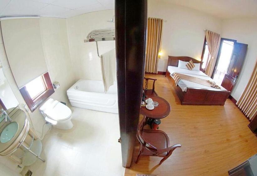اتاق لوکس با چشم‌انداز شهر, Kieu Anh Hotel Vung Tau