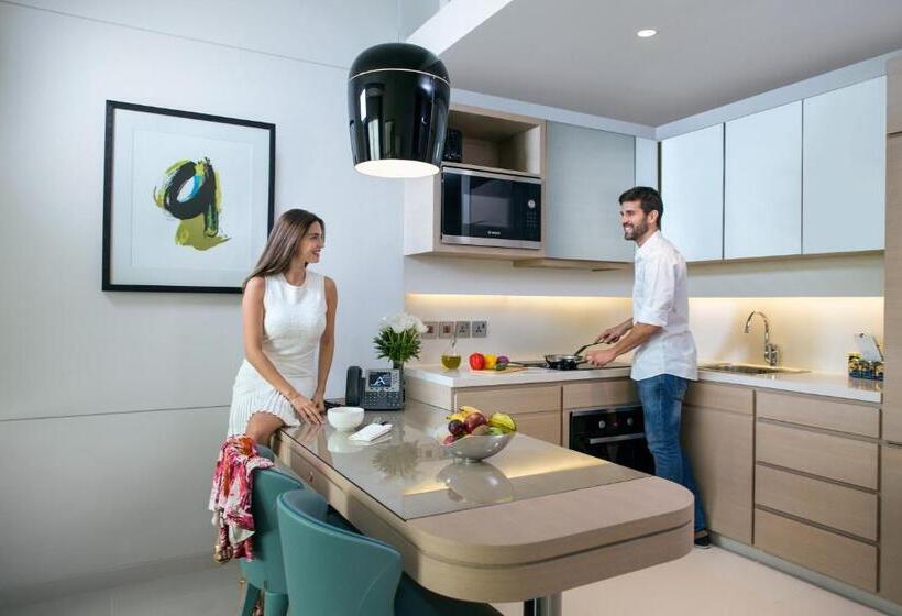 Люкс 2 Спальни, Capital Centre Arjaan By Rotana