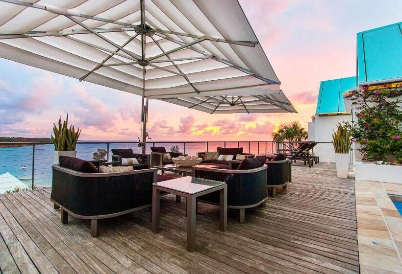 ویلای 5 خوابه, Ceblue Villas