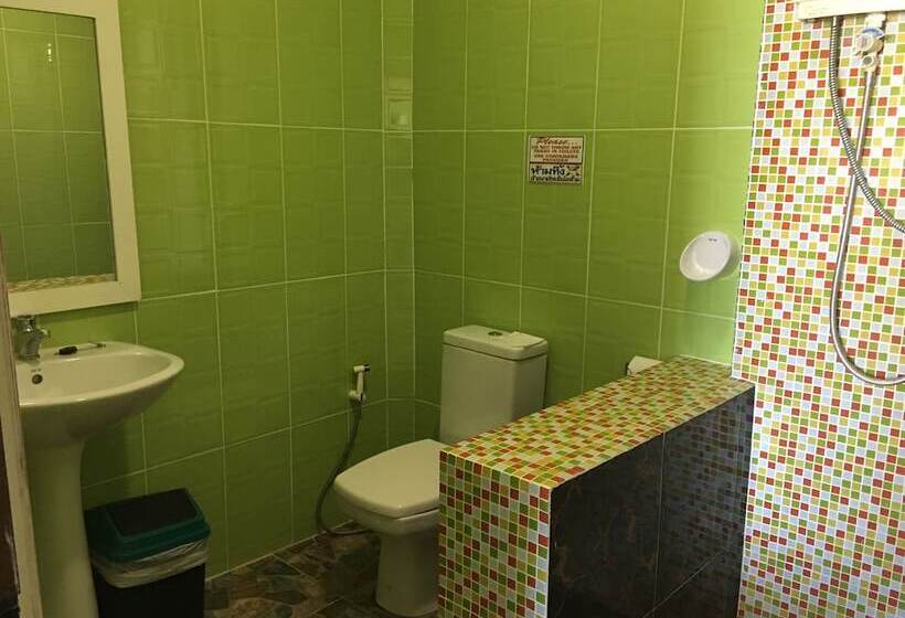 חדר משפחתי, Lanta Garden Home