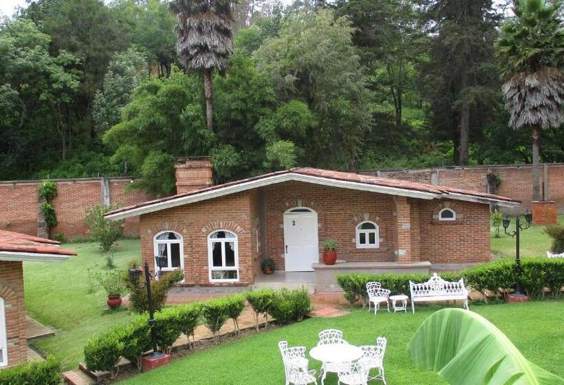 ツーベッドルーム　ヴィラ, Villa Monarca Inn