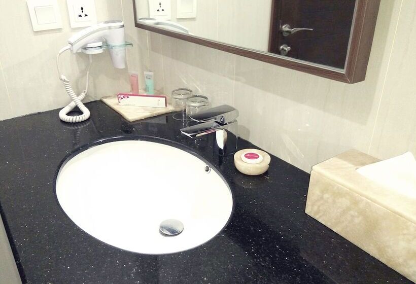 Номер Deluxe, Orchardz Hotel Bandara