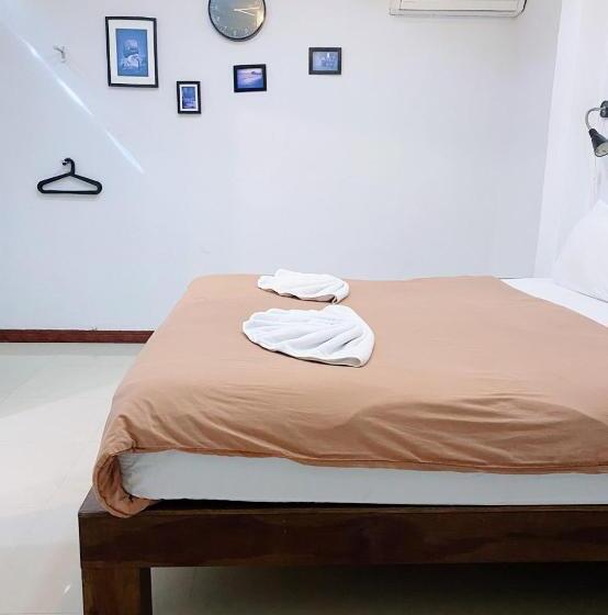 سوئیت خانواده 2 خوابه, The Reef Hotel & Studios