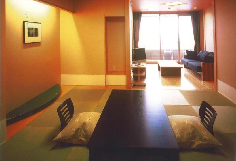Номер Deluxe, Biwako Ryokusuitei