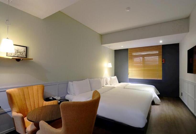 Номер Стандарт, Seomyeon Hound Hotel 1st Street
