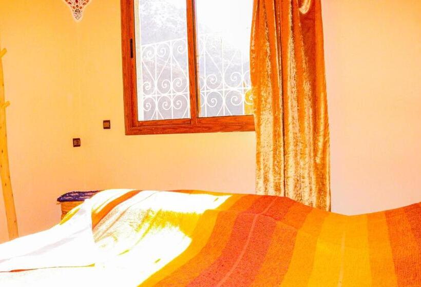 스탠다드 룸 산 전망, Kasbah Du Roches Armed