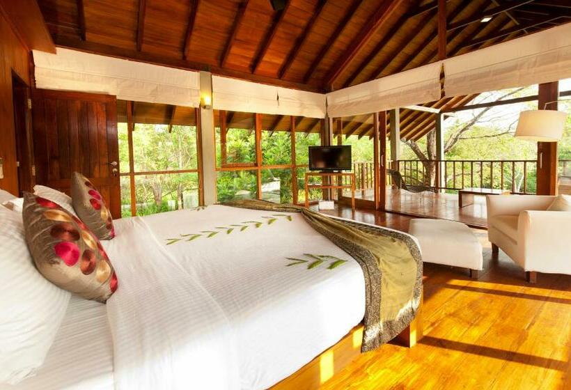 سوییت لوکس, Wild Grass Nature Resort