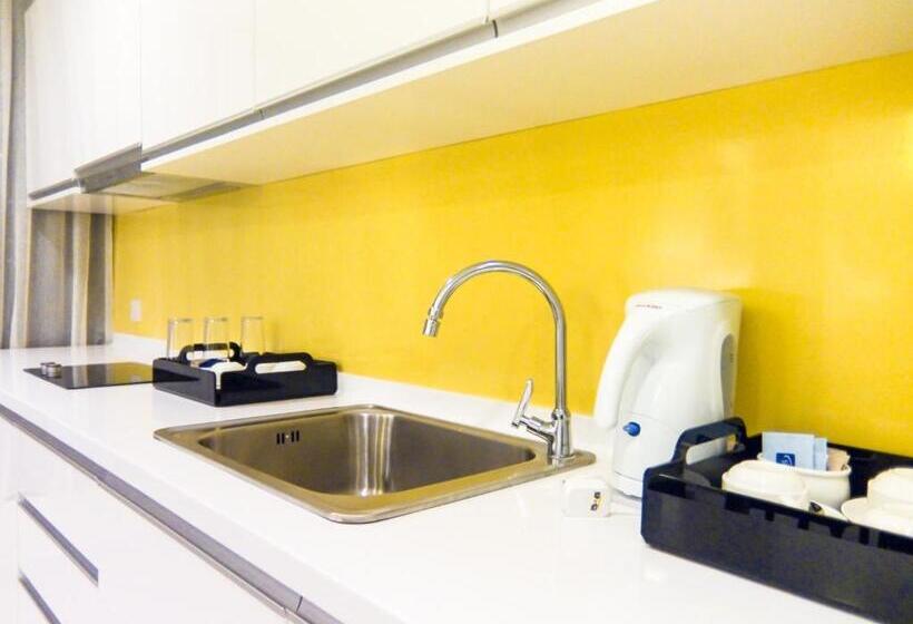 اتاق چهارنفره مدیریتی, Sky Hotel Kota Kinabalu