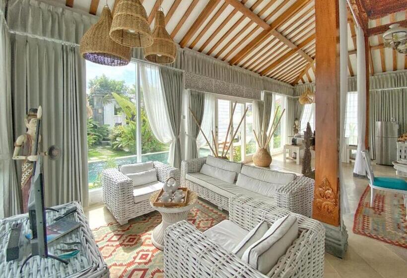 Семейный Номер, Piramida S White Villa S Bali   Joglo