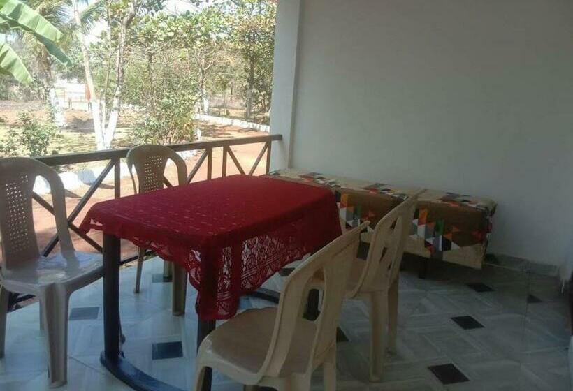 Номер Deluxe, Stay On The Way Resort Mandwa Alibag