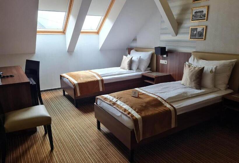Номер Стандарт, Grand Hotel Glorius Makó