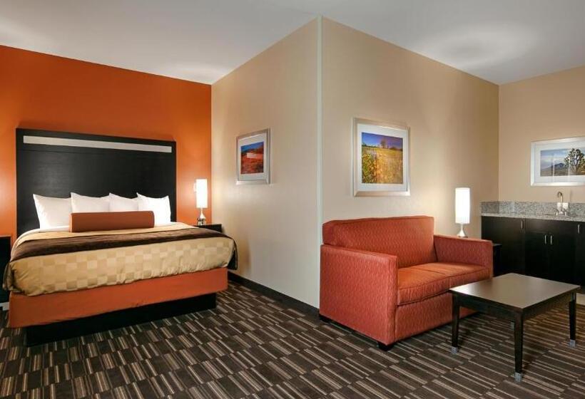 Люкс Кровать Кинг, Wyndham Garden Lancaster Ca