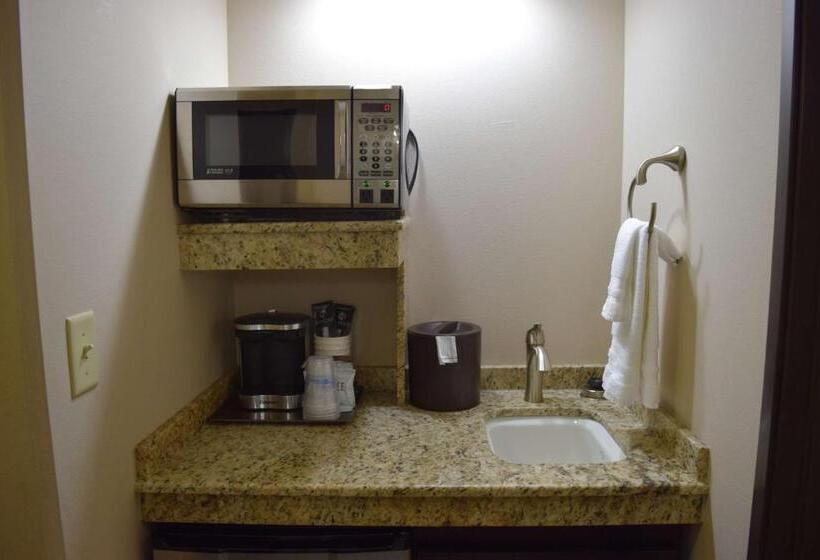 Люкс Повышенной Комфортности, Best Western Plus Havre Inn & Suites