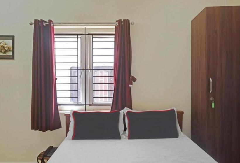 Трехместный Номер Deluxe, Collection O Orchid Residency Medavakkam