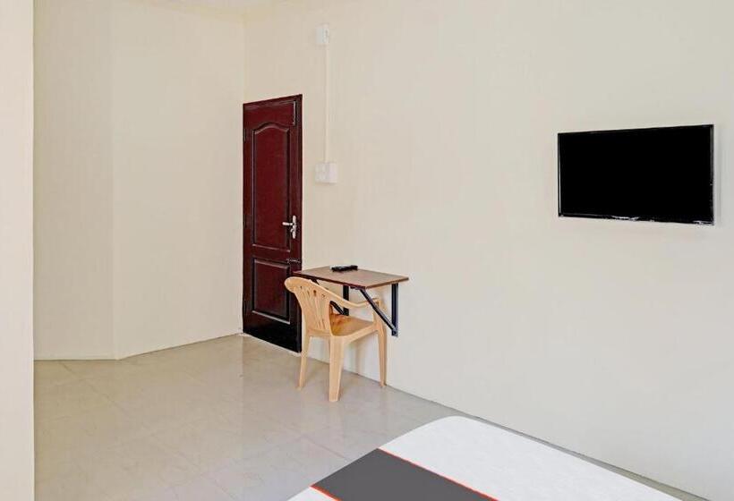 Трехместный Номер Deluxe, Collection O Orchid Residency Medavakkam