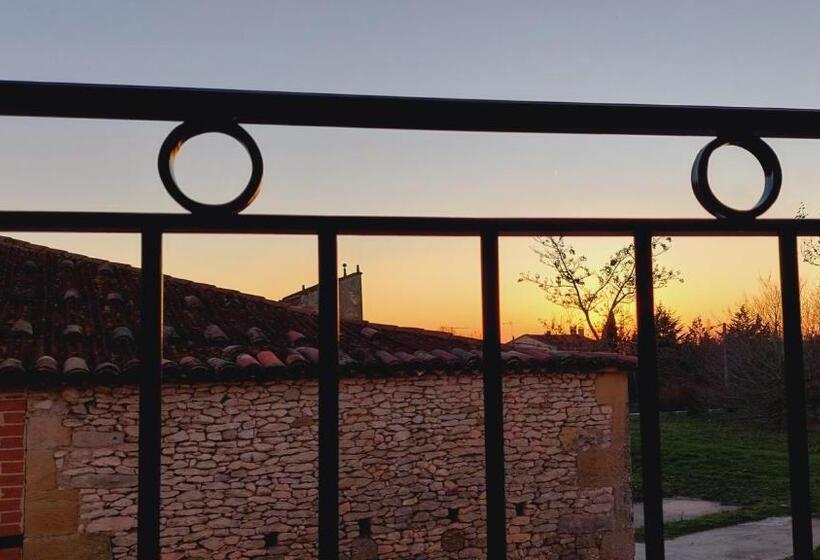 Семейный Номер, Clos De La Dîme