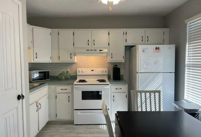 침실 1개 아파트, Ocean Breeze   Beautiful Condo & Pet Friendly