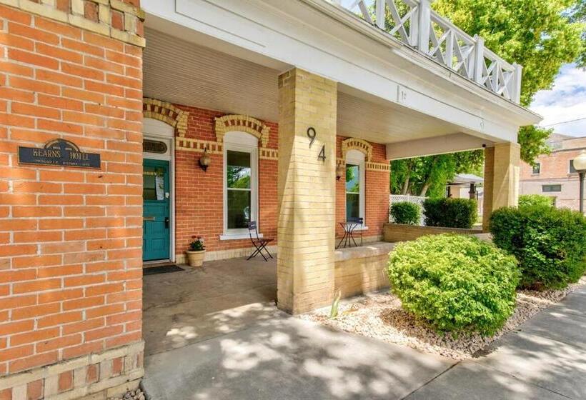 Студия Стандарт, Suite 4 Historic Art City Inn