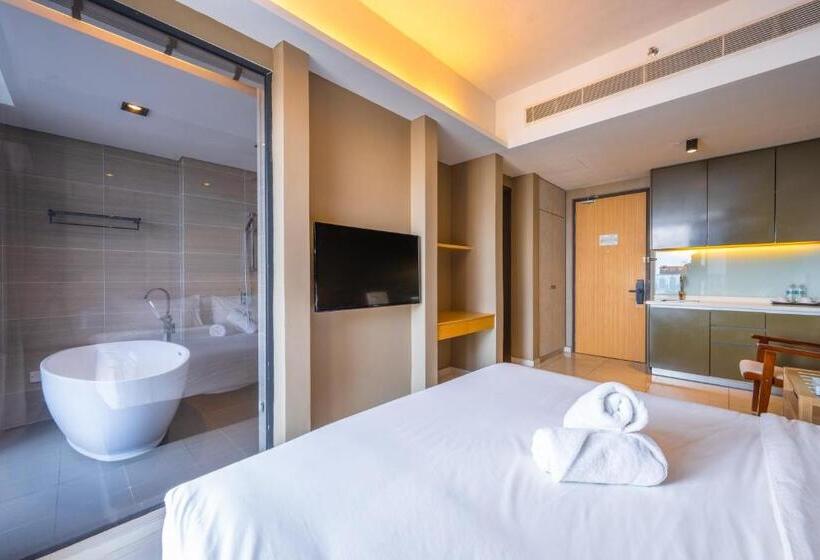 带阳台套房, Greystone 99 Suites