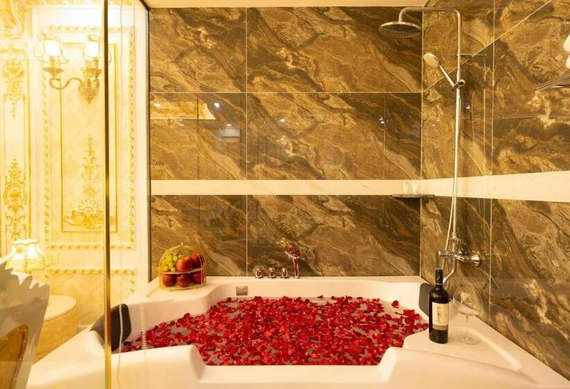 اتاق استاندارد با وان آب گرم, King S Hotel Linh đàm 1
