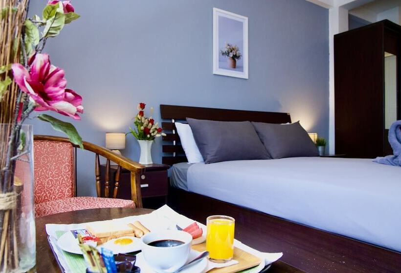 Номер Стандарт, Golden Guesthouse By The Beach Cha Am