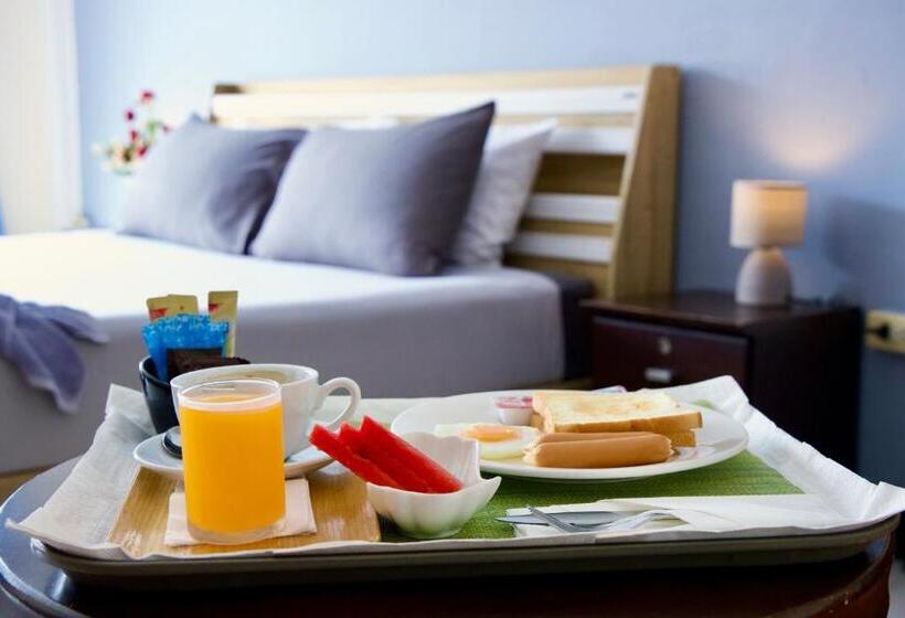 Номер Стандарт Вид на Море с Балконом, Golden Guesthouse By The Beach Cha Am