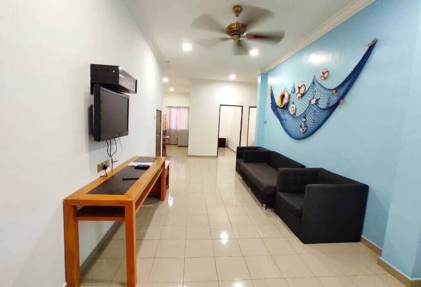 Апартаменты 3 Спальни, Shell Out Cenang Beach Resort