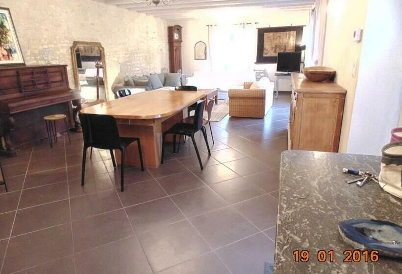 Дом 3 Спальни, Gite Le Clos Constance