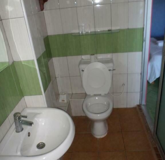 اتاق لوکس, Pinebreeze Holiday Resort