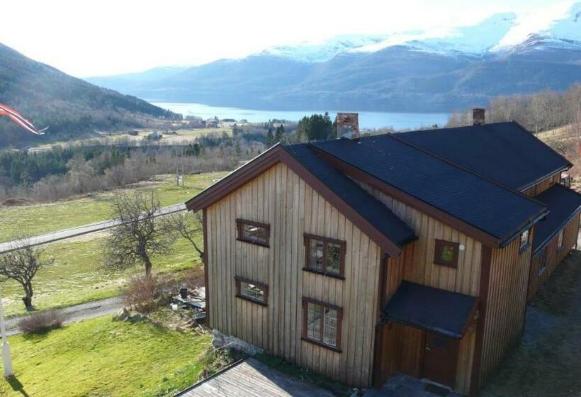 Номер Deluxe, Staurset Gård