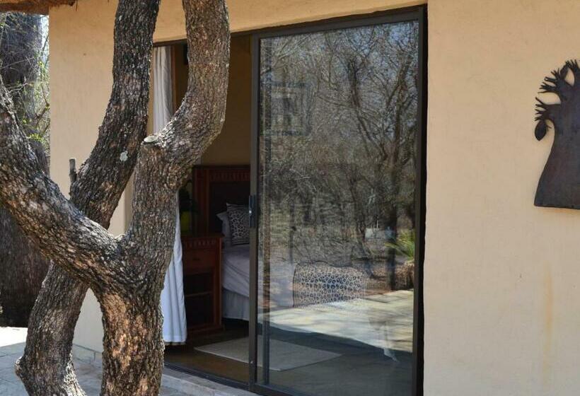Апартаменты 3 Спальни, Impala Cottage