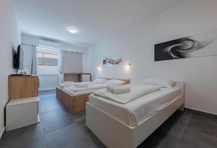 Семейный Номер, Aparthotel Plat