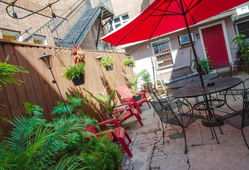 דירת חדר דלוקס, Hostel Auberge Nola