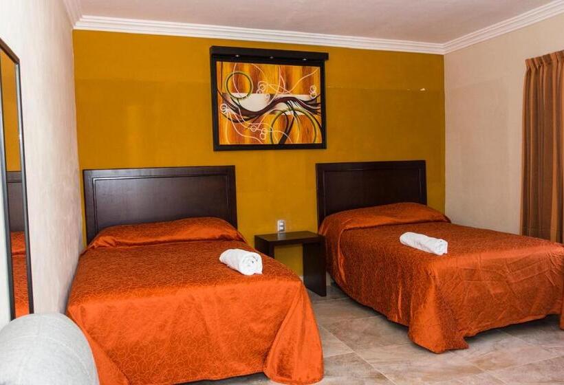 اتاق استاندارد با چشم‌انداز استخر, Terracota Corner Rooms
