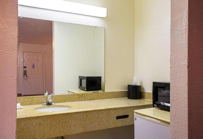 Номер Deluxe Кровать Кинг, Motel 6 Madisonville, Tx