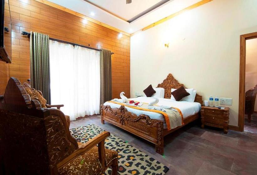 주니어 스위트, Tuskar S Riverside Resort