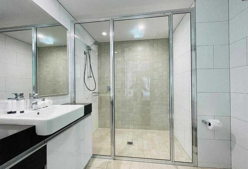 Апартаменты 1 Спальня, H On Mitchell Apartment