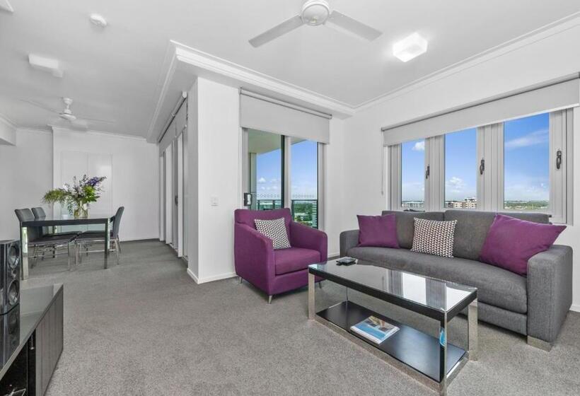 Апартаменты 2 Спальни, H On Mitchell Apartment