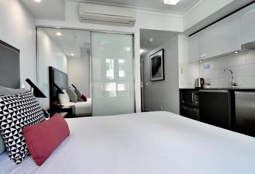 Студия Стандарт, H On Mitchell Apartment