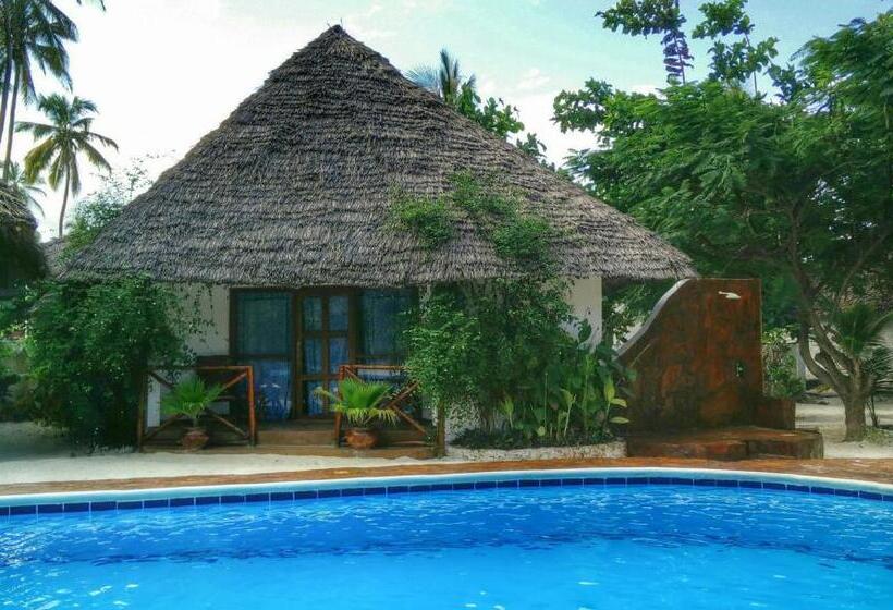스탠다드 트리플 룸 풀장 전망, Sea View Lodge Boutique