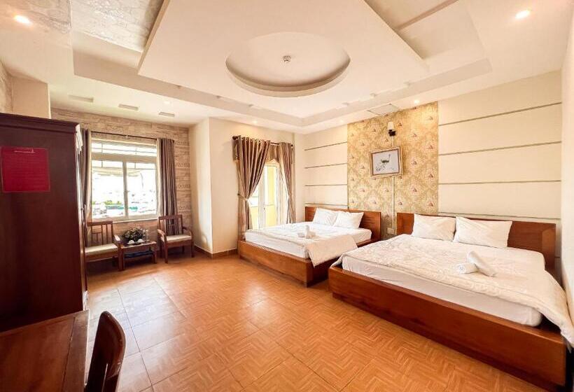 اتاق استاندارد چهارنفره با بالکن, Seika Hotel By The Moment