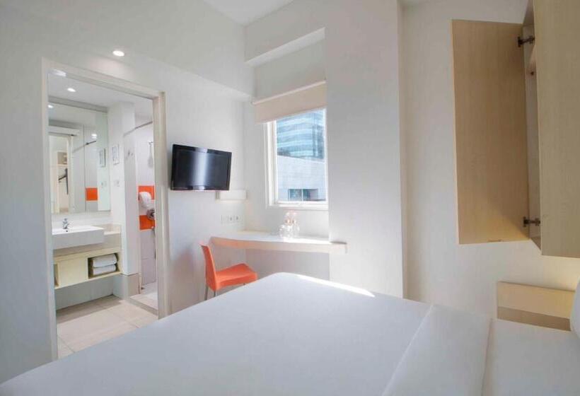 اتاق استاندارد, Cleo Hotel Tunjungan