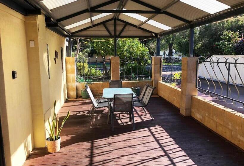 Апартаменты 1 Спальня Нижний Этаж, Observatory Guesthouse   Adults Only