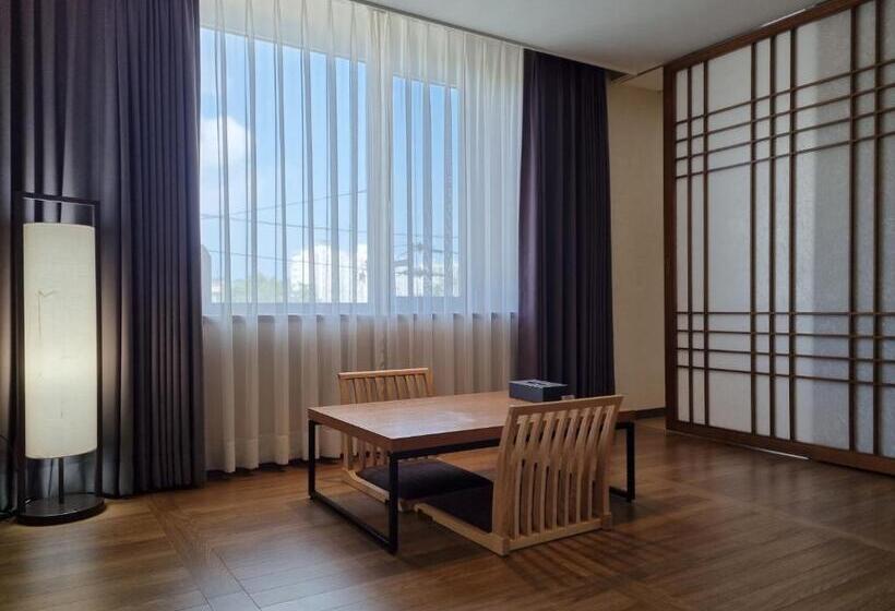 Номер Deluxe, Avonhotel Gunsan
