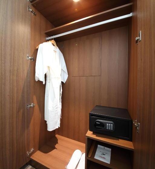 Номер Deluxe, Avonhotel Gunsan