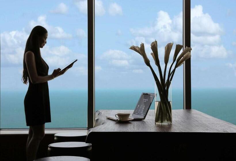 اتاق اجرایی با تخت بزرگ, Pullman Vung Tau