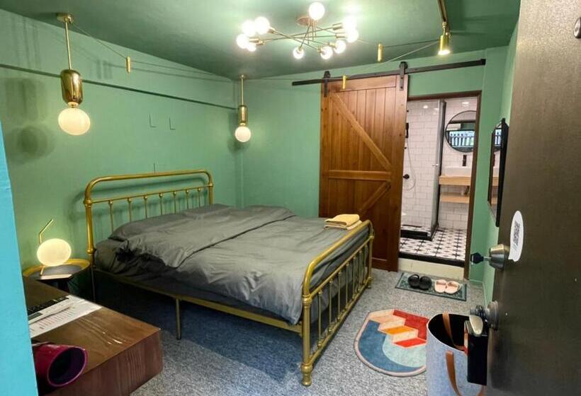 اتاق استاندارد, Leo Ho Hostel