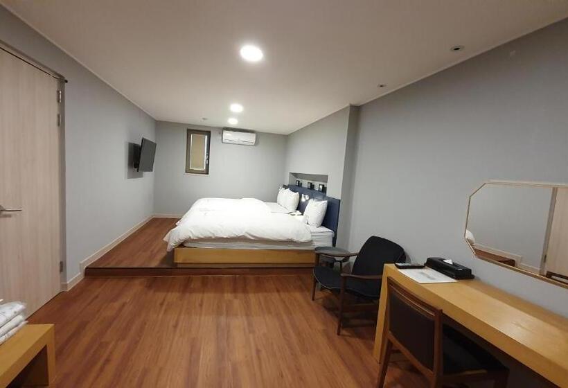 Номер Deluxe, Mini Hotel 141