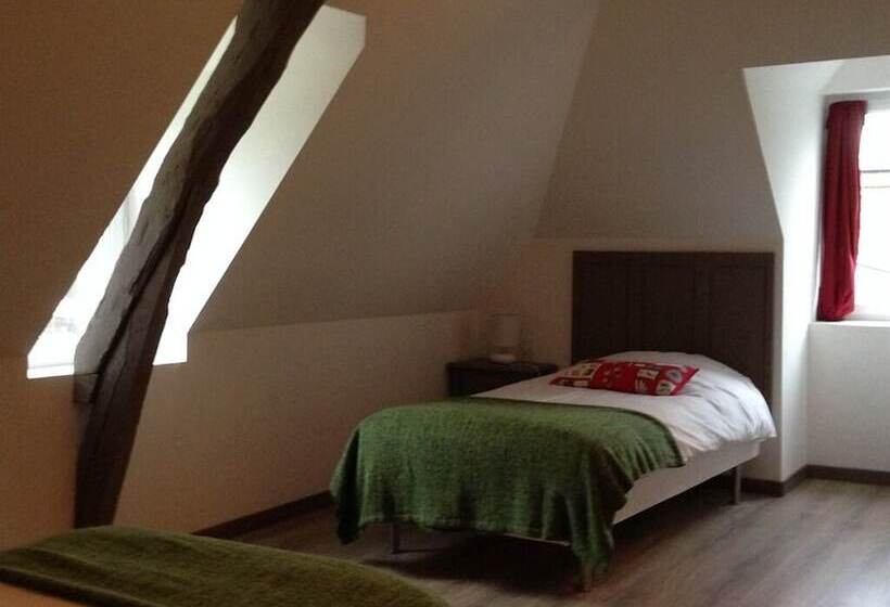 Семейный Четырехместный Номер, Les Chambres Du Chateau De Grèges
