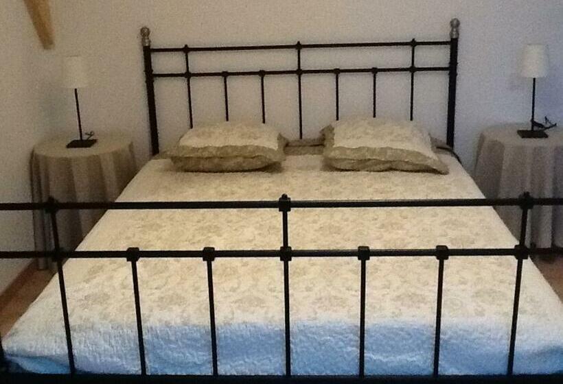 Family Suite, Les Chambres Du Chateau De Grèges
